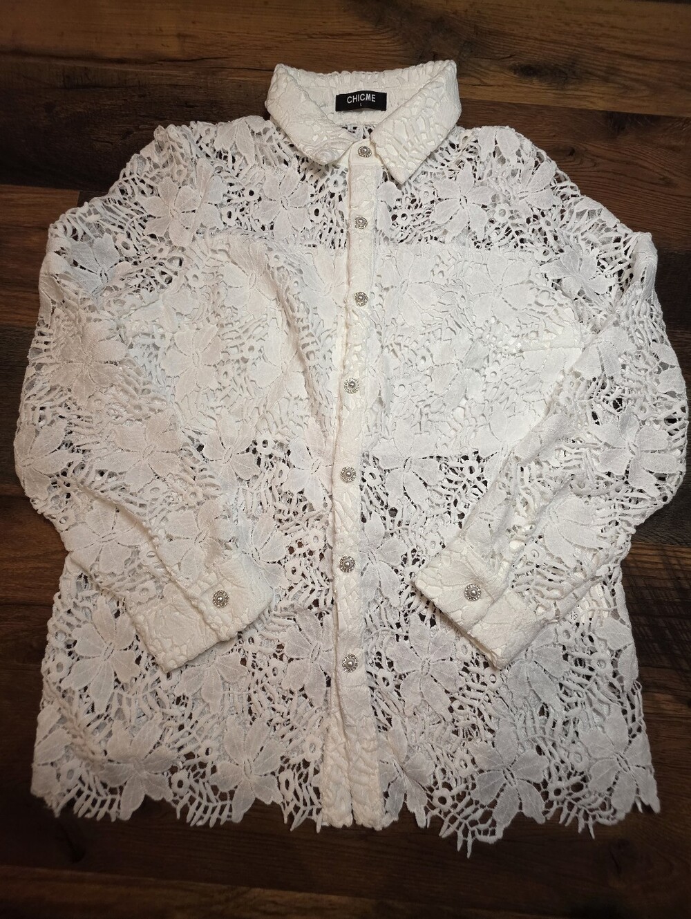 chicme White Floral Lace Button-Up Top